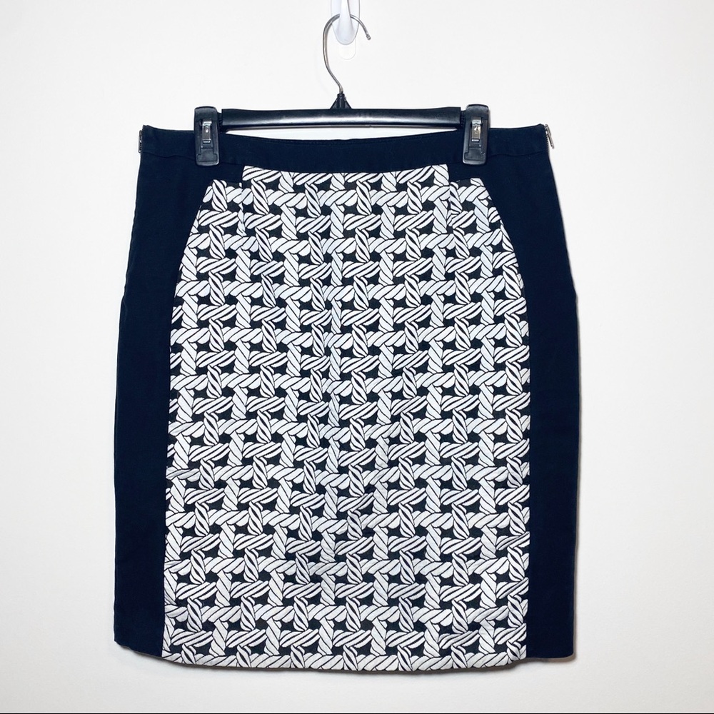 Worthington Black and White A-Line Skirt 12